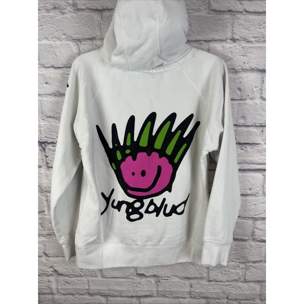 Yungblood Be Happy Face White Pullover  Cozy Hoodie Loungewear Punk  Size Large - Picture 10 of 10